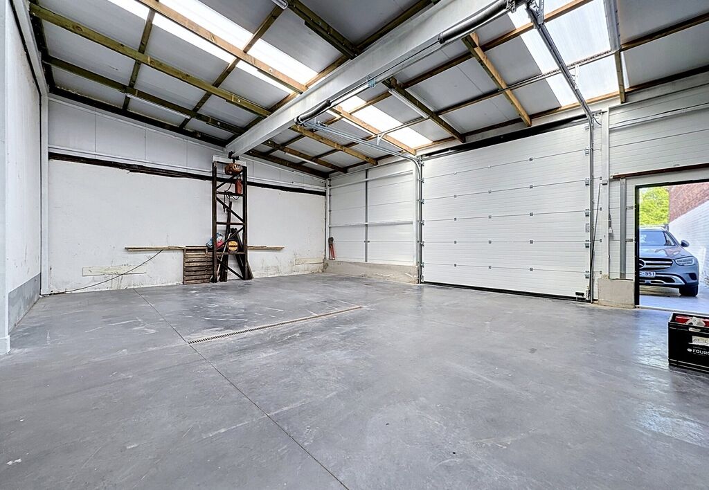 Industrieel gebouw te huur in Vilvoorde